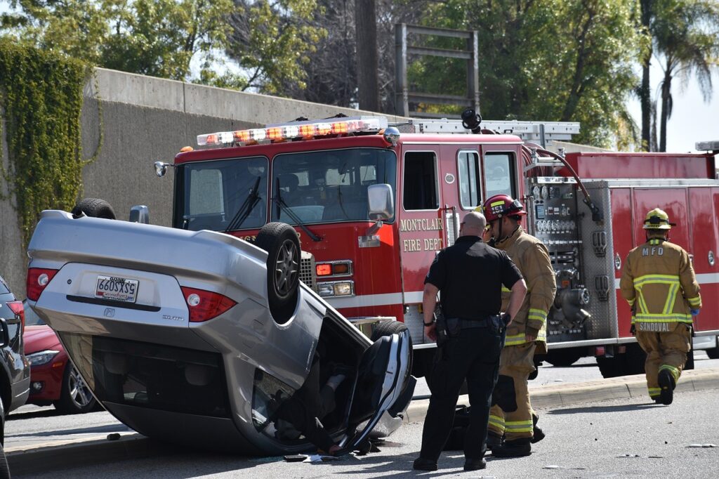 accident, car, firetruck, first responders, firemen, car wallpapers, policeman-4858593.jpg